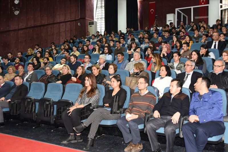 ALKÜ’DE MÜZİKLE TERAPİ KONUŞULDU