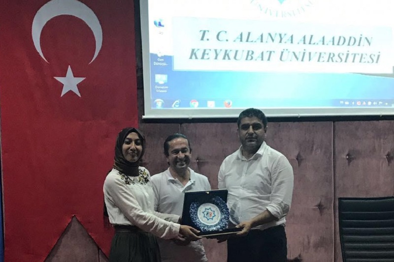 Psikolojik Danışma Kulübü "Cinsel İstismar Farkındalık" konulu konferans düzenlemiştir.
