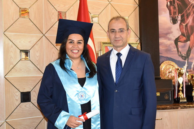 SAĞLIK KÜLTÜR VE SPOR DAİRE BAŞKANLIĞI AİLESİNDE MEZUNİYET SEVİNCİ