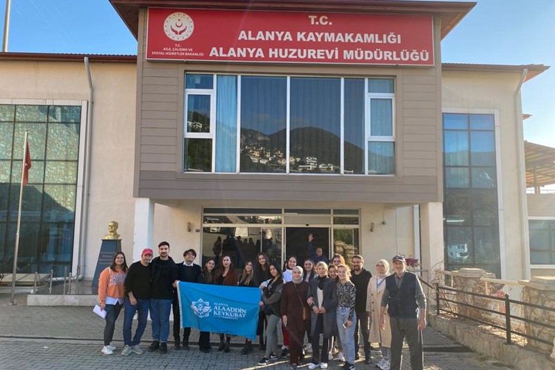 Sosyal Hizmetler Topluluğu tarafından Huzur Evi Ziyareti